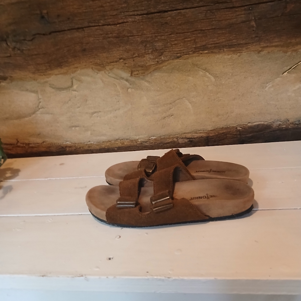 Minnetonka Brown Suede Two Band Slide Sandals Size 8